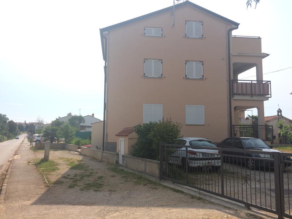 Apartment Ana *